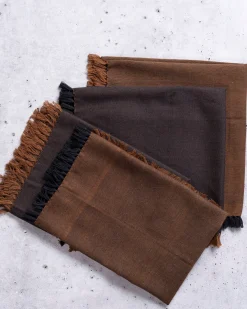 Reversible Fringe Cotton Dinner Napkins in Amber and Black