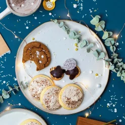 Tam Gold Rim Stoneware Plate, Pearl