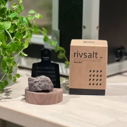 Walnut Salt Rock Gift Set